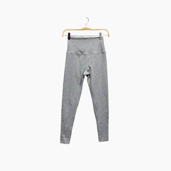 Beyond Yoga X Peloton Caught In The Midi Legging in Gray Size Small - Picture 3 of 8
